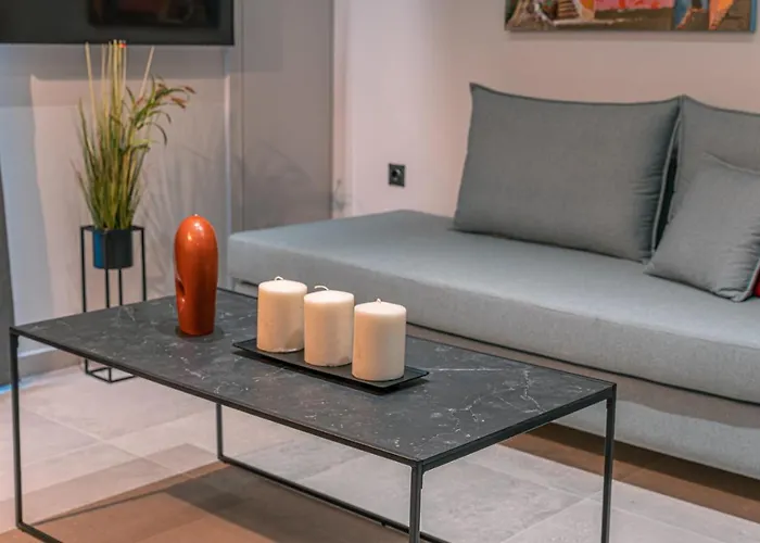 Brand New Suites In City Center